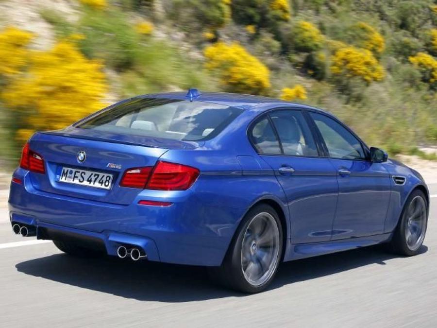  BMW M5 2012 года  (фото 312 из 319)